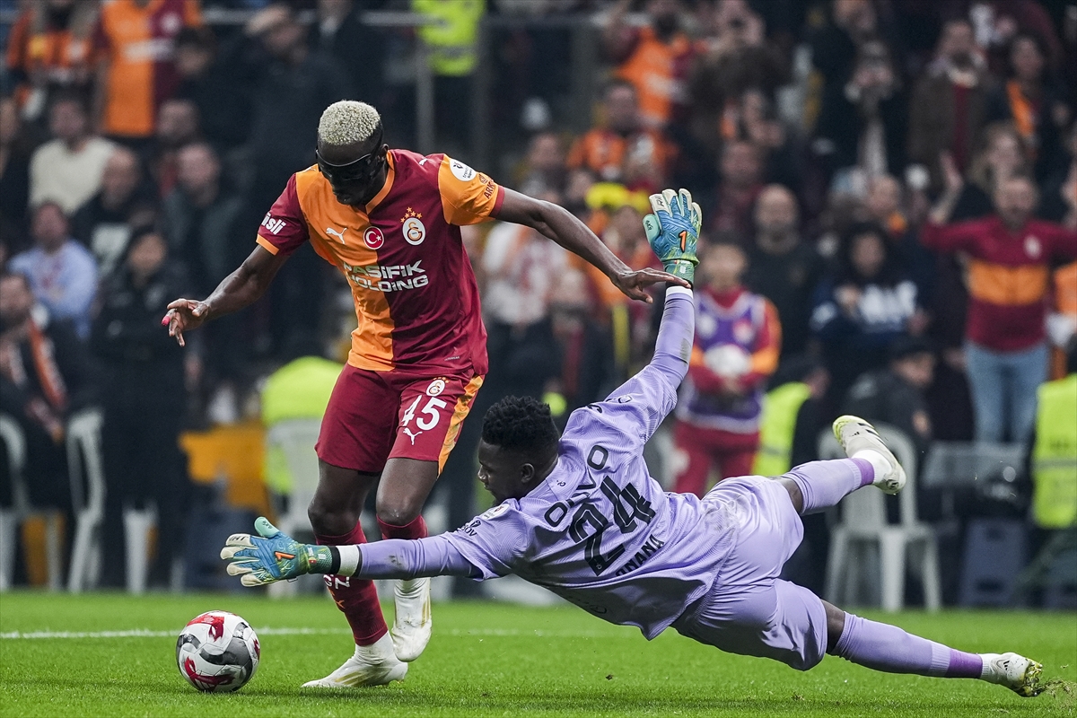 İkinci yarıda direkler ve kaleciler sahnedeydi