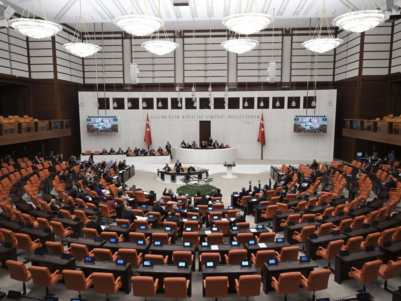 TBMM'den KHK ile köklü değişiklikler