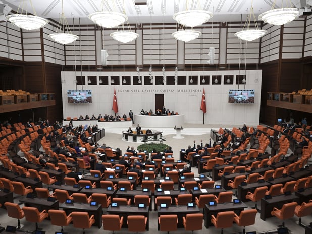 5 bin nüfusu aşan yer belediye olacak