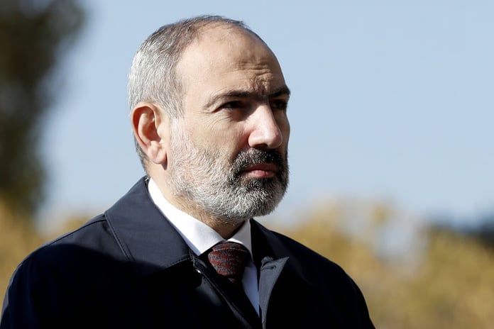 Paşinyan’dan barış anlaşması için anayasal revizyon sinyali