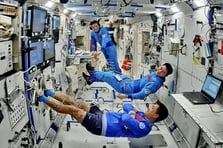 Çin, 3 taykonotu Tiangong Uzay İstasyonu'na gönderdi