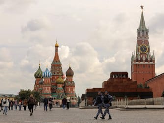 Kremlin Confirms S-400 Contact With Türkiye