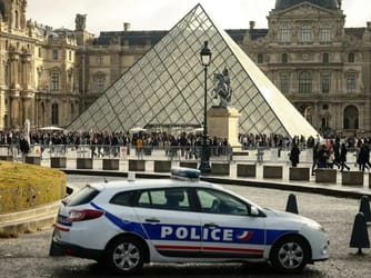 New Development in the Louvre Heist: Two Suspects Arrested