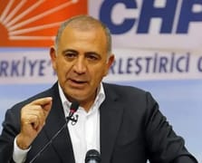 Gürsel Tekin: Beni CHP il binasına sokmayacak bir babayiğit yoktur