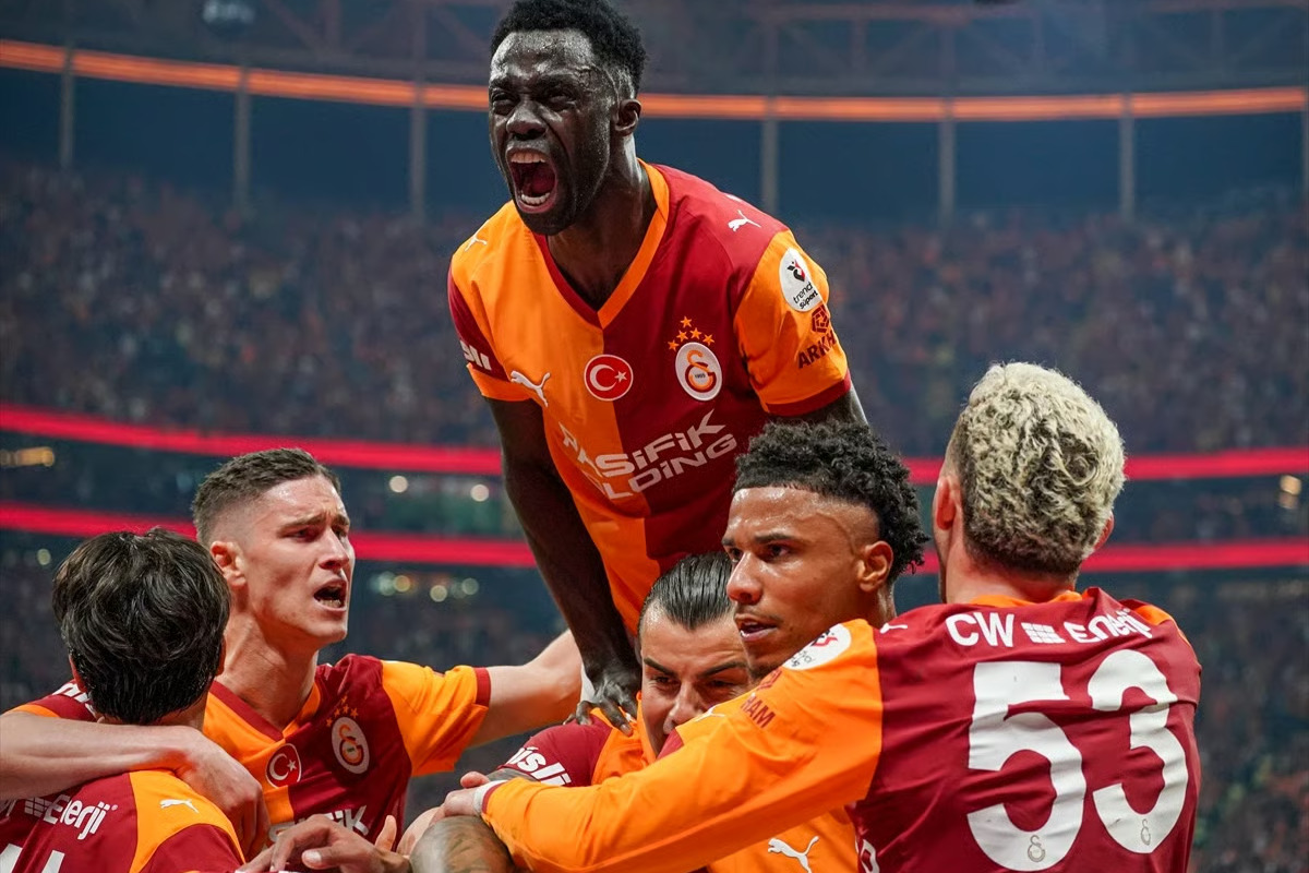 Galatasaray 26. şampiyonluk için avantaj yakaladı