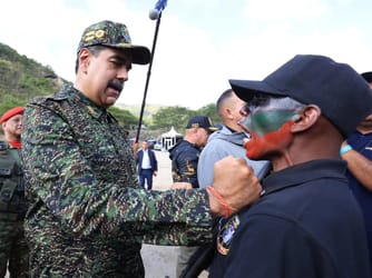 Venezuela Mobilizes Militia Amid U.S. Military Buildup
