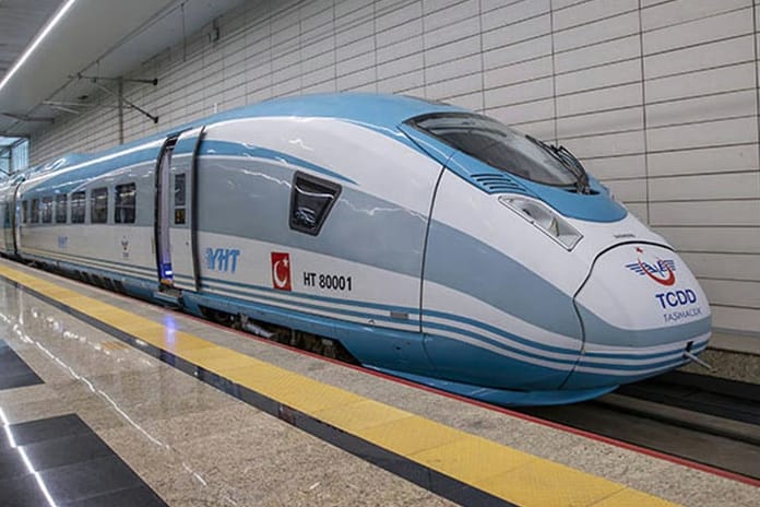 Seyahat süresi 3,5 saate inecek: Ankara-İzmir YHT'de son durum