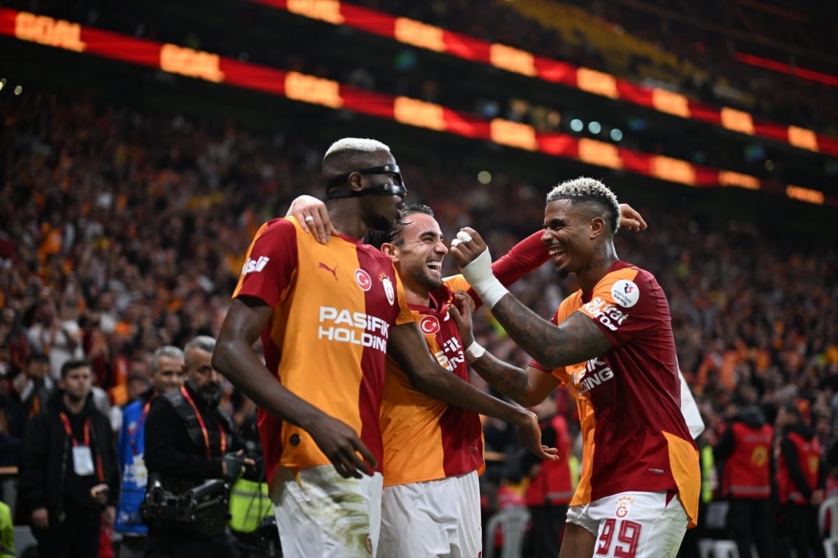 Derbinin galibi Galatasaray!