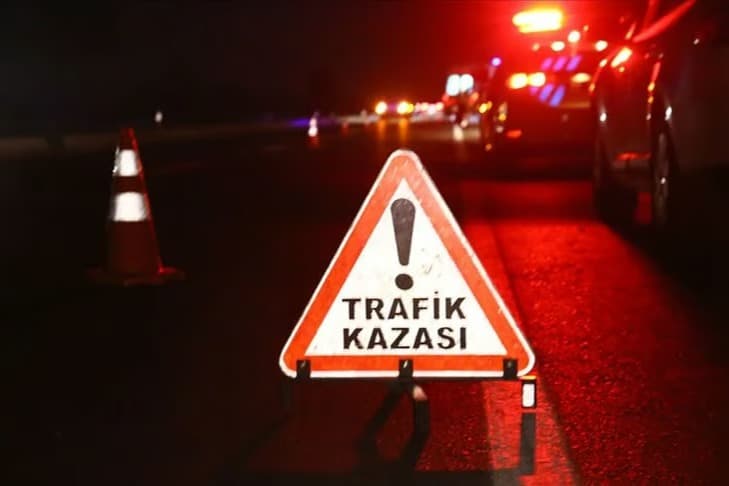Bakanların bulunduğu araç zincirleme kazaya karıştı! Bakan Gürlek'ten soruşturma açıklaması