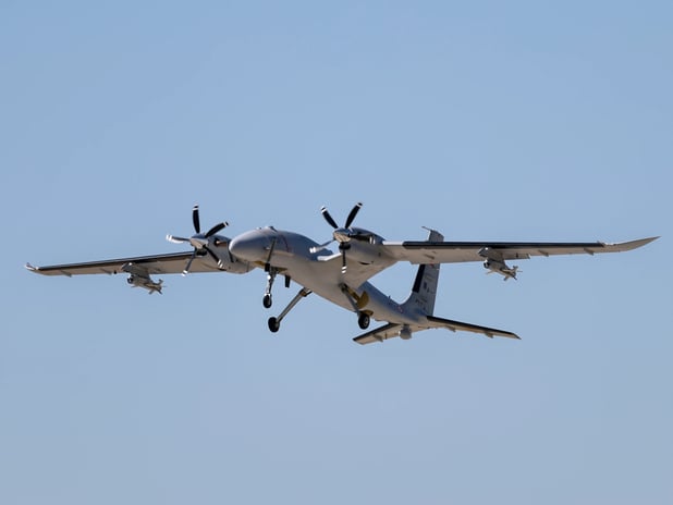 Bayraktar AKINCI TİHA, iki KEMANKEŞ mühimmatıyla başarılı testler gerçekleştirdi