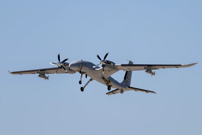 Bayraktar AKINCI TİHA, iki KEMANKEŞ mühimmatıyla başarılı testler gerçekleştirdi