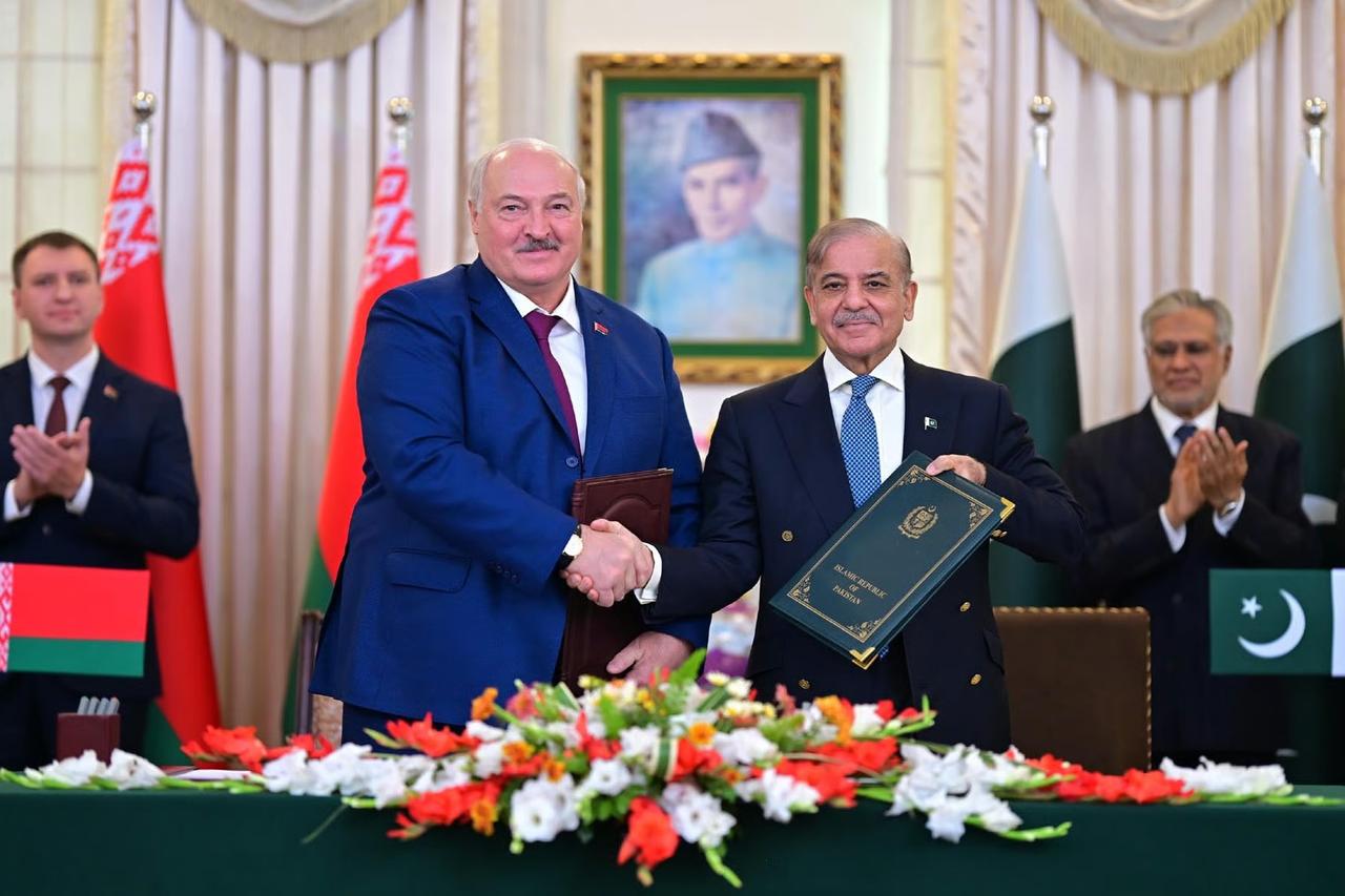 Pakistan ve Belarus’tan savunma ve bilişim işbirliği