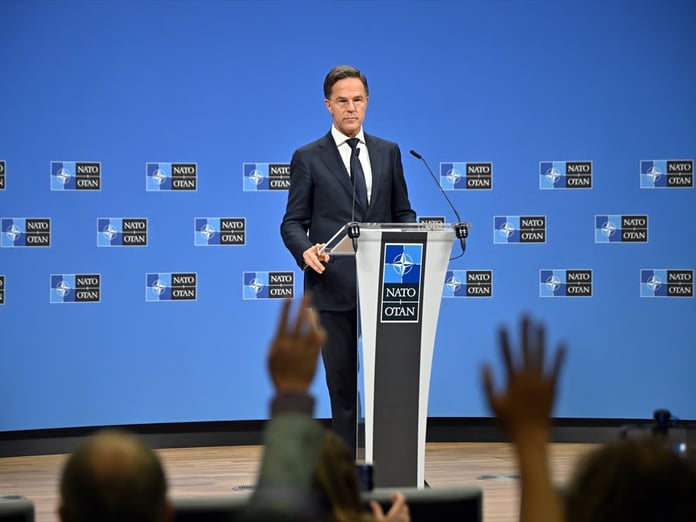 NATO Genel Sekreteri Rutte, ülkelerin savunma harcamalarını ve üretimlerini artırma gerekliliğini yineledi