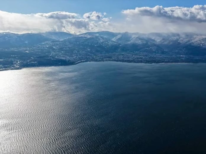 Sapanca Gölü'nün su seviyesi sağanak yağışlarla dört günde 18 santimetre yükseldi