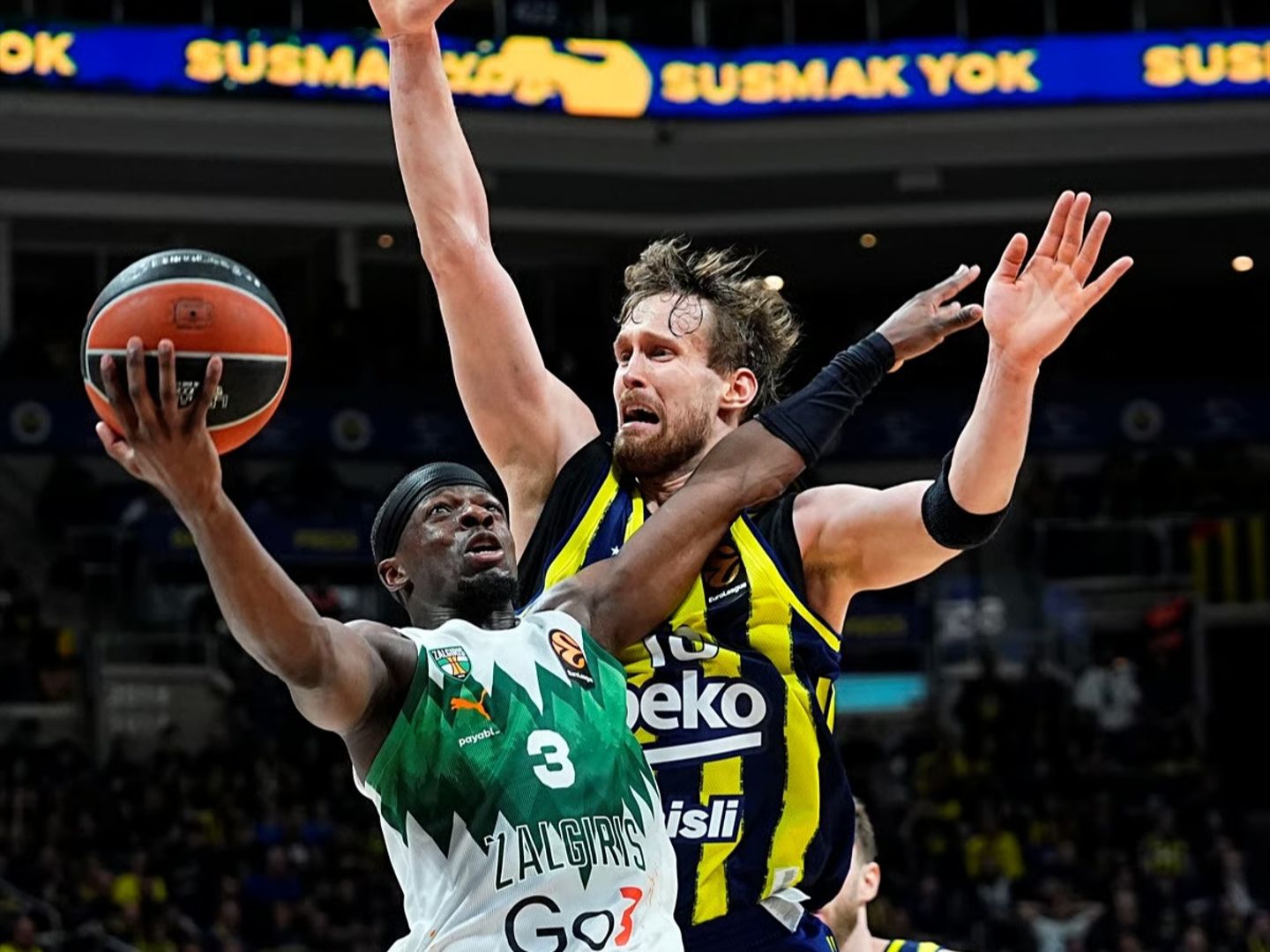 Fenerbahçe Zalgiris deplasmanında mağlup: Seri dördüncü maça uzadı