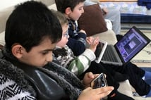 Sosyal medyada 15 yaş kilidi geliyor aile izni bile yetmeyecek