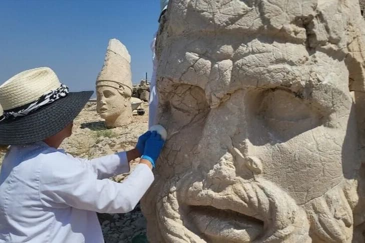 Nemrut Dağı'ndaki eserler nanoteknolojiyle korunmaya devam ediyor