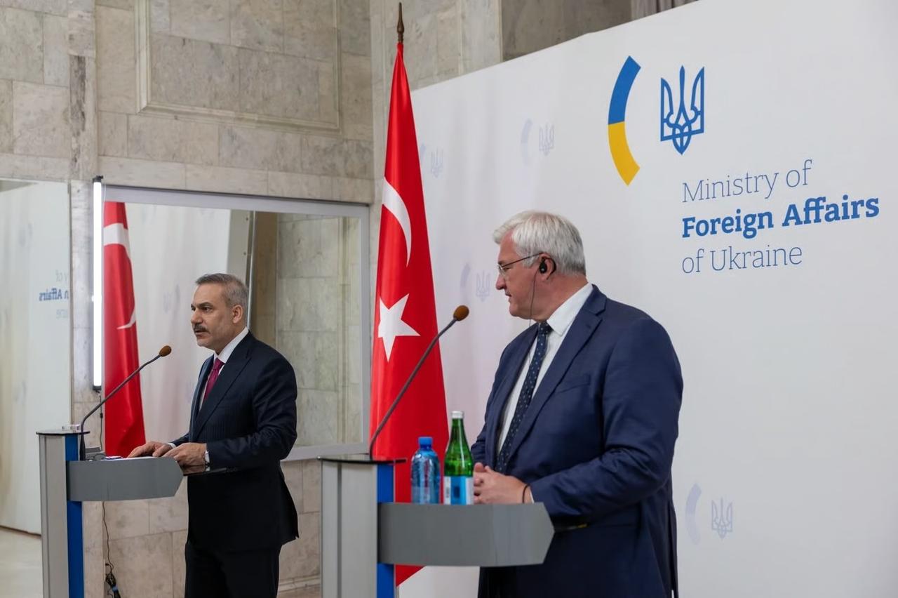 Füzeler altında diplomasi: Fidan'dan Karadeniz uyarısı
