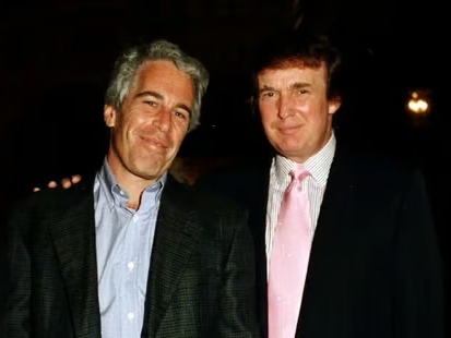 ABD Başkanı Trump'ın 2006'da Epstein soruşturmasından memnuniyet duyduğu iddia ediliyor