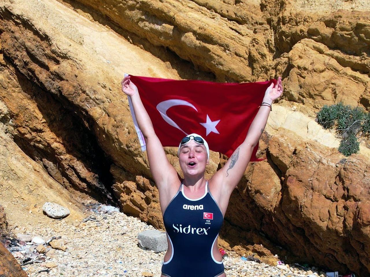 Bengisu Avcı'dan İngiltere'de 3 gümüş madalya