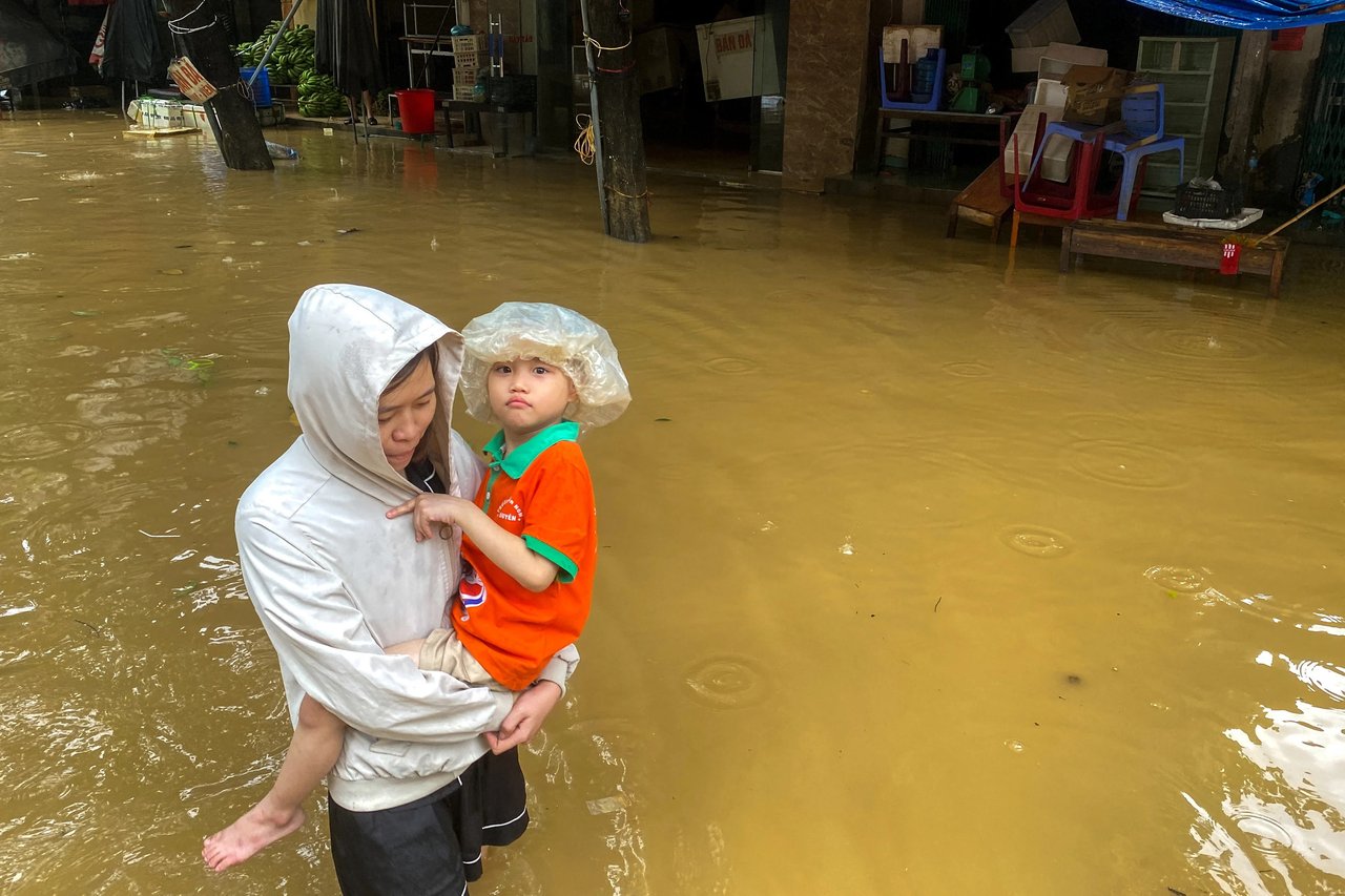 Vietnam'da sel felaketi: 90 ölü