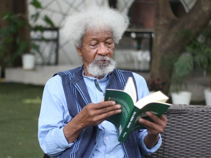 ABD Nobel ödüllü Nijeryalı yazar Wole Soyinka’nın vizesini iptal etti