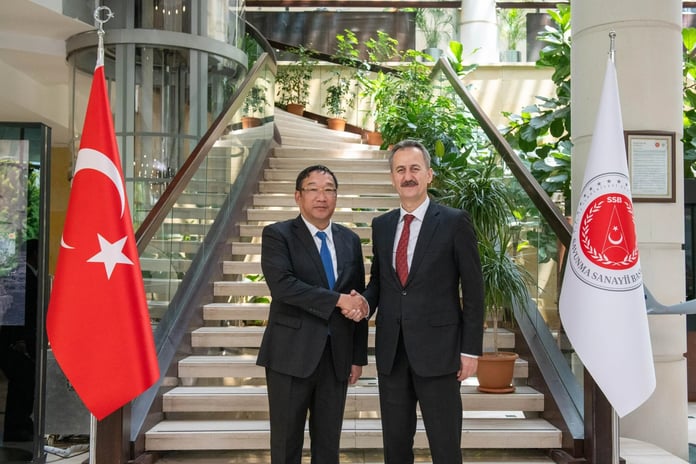 Türkiye ve Vietnam savunma sanayii iş birliği derinleşiyor