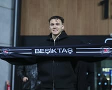 Beşiktaş tarihinin 195. yabancısı: Arnavut yıldız Kristjan Asllani imzayı attı