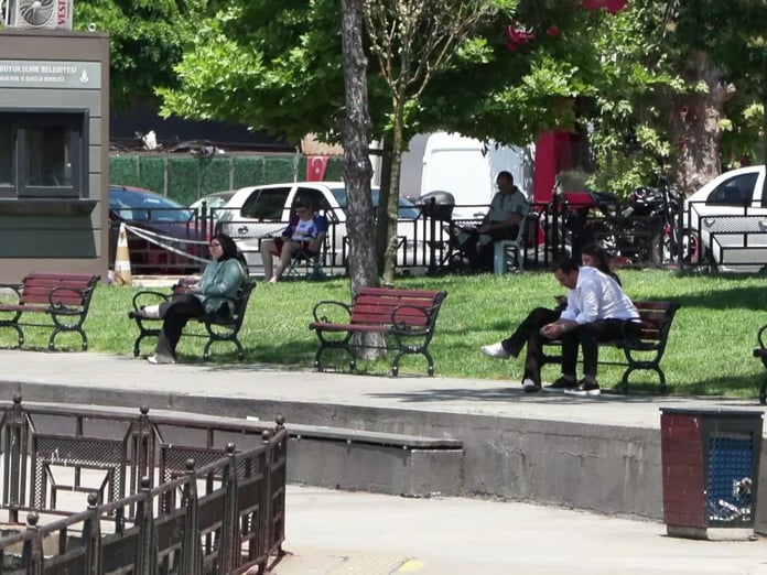 Bir sıcak hava uyarısı daha: Bu saatlerde dışarı çıkmayın