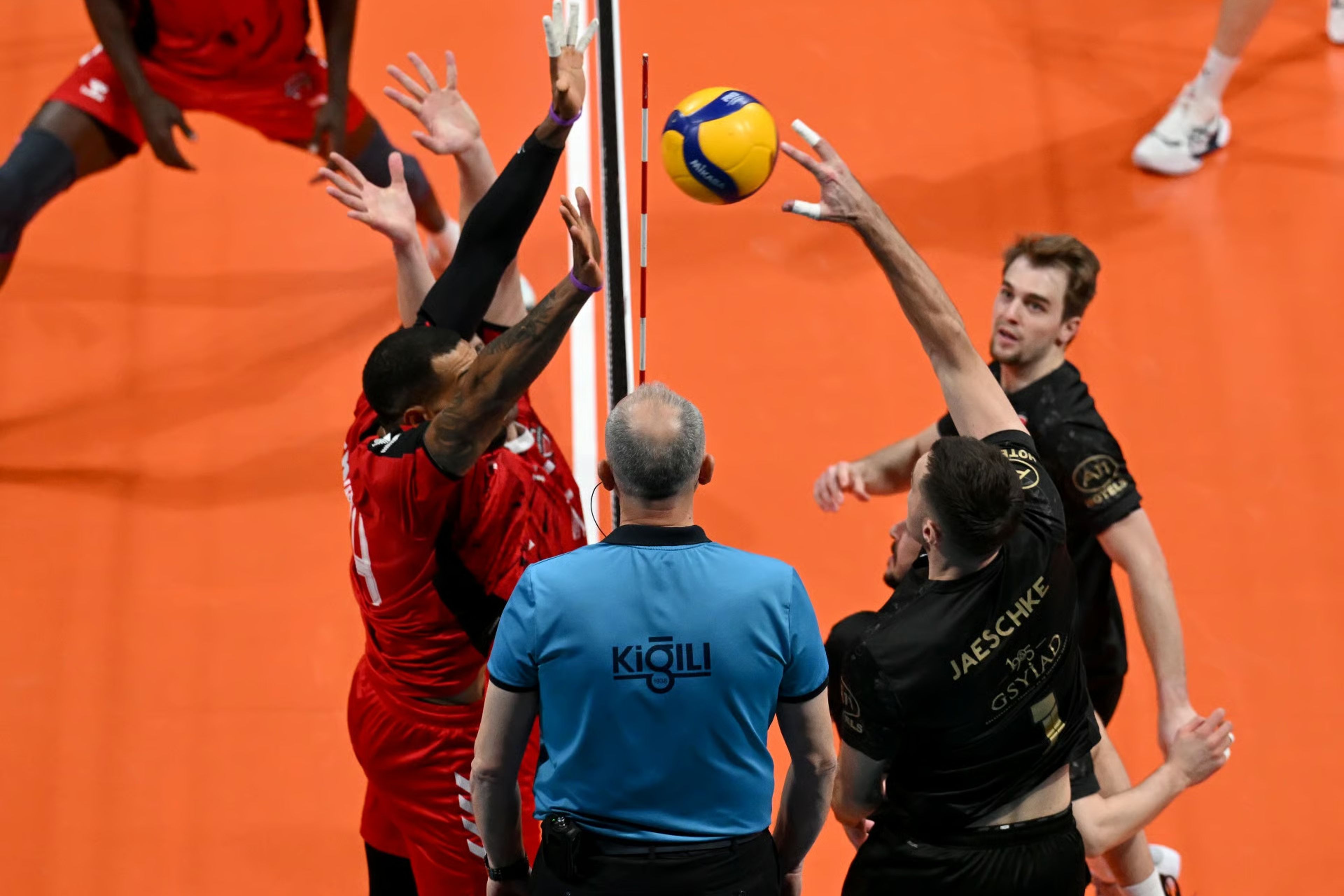 AXA Sigorta Erkekler Kupa Voley'de dörtlü final Eskişehir'de başlıyor