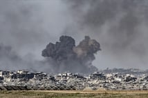 350'den fazla sanatçıdan çağrı: Soykırıma sessiz kalmayın