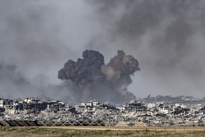 350'den fazla sanatçıdan çağrı: Soykırıma sessiz kalmayın