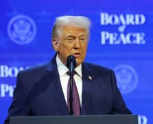 Trump’tan Davos’ta şaşırtan çıkışlar: Tek istediğim bir parça buz!