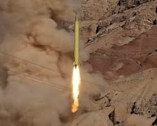 İran, geliştirilmiş Emad ve Qadr balistik füzelerini yer altı tünellerinde tanıttı