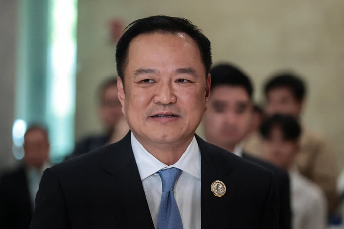 Tayland'dan Kamboçya sınırına duvar örme vaadi