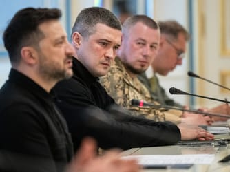 Protests Hit Ukraine Over Zelensky's Fedorov Ouster