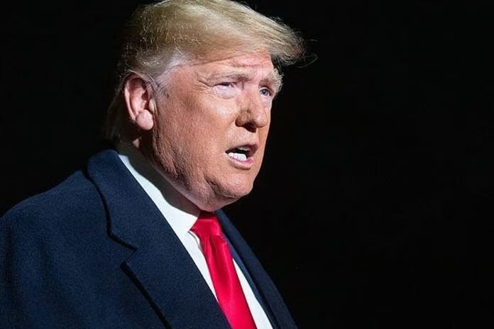 Trump 12 ülkenin vatandaşlarına ABD'ye giriş yasağı getirdi