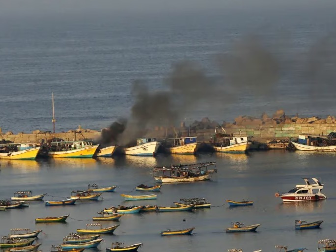 Israeli Navy Fires On Gaza Fishermen Amid Blockade