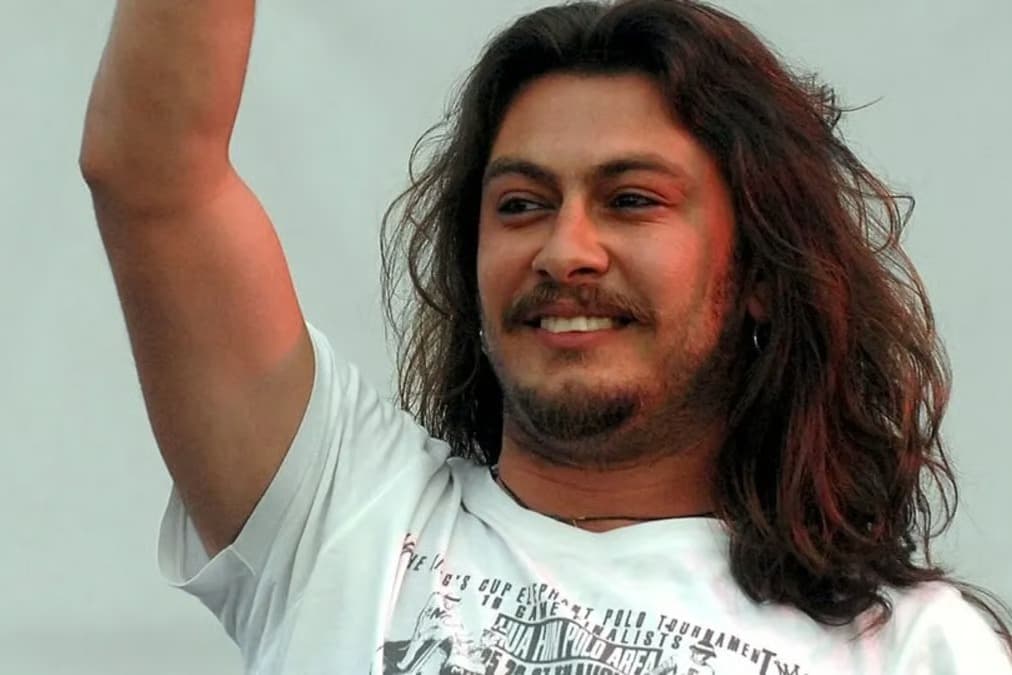 Anadolu rock müziğinin zamansız kaybı: Barış Akarsu vefatının 19. yılında özlemle anılıyor