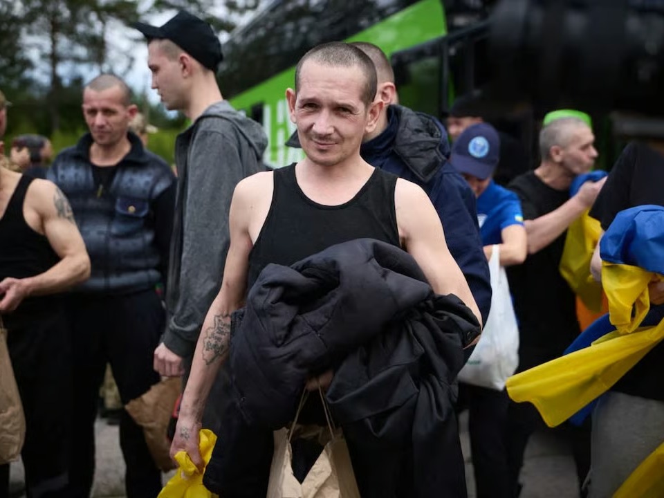 Ukraine, Russia Swap Wounded Prisoners in Renewed Deal