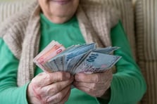 Ev hanımlarına erken emeklilikte geri sayım başladı!