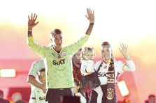 Fernando Muslera'dan Galatasaray'a veda: "Efsane olmaya geldim, sözümü tuttum"