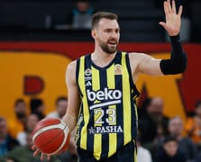Fenerbahçe'den ayrılan Marko Guduric, Kariyerine İtalya'da devam ediyor, imzayı attı