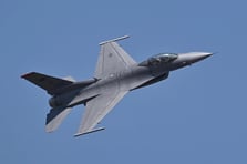 ABD savaş uçakları Venezuela'da