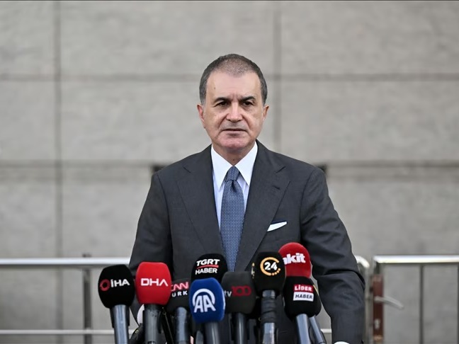 Ömer Çelik’ten Özel’e: Haddini bil