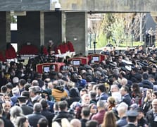 Türkiye için en acı günlerden biri: Şehitler son yolculuğuna uğurlandı