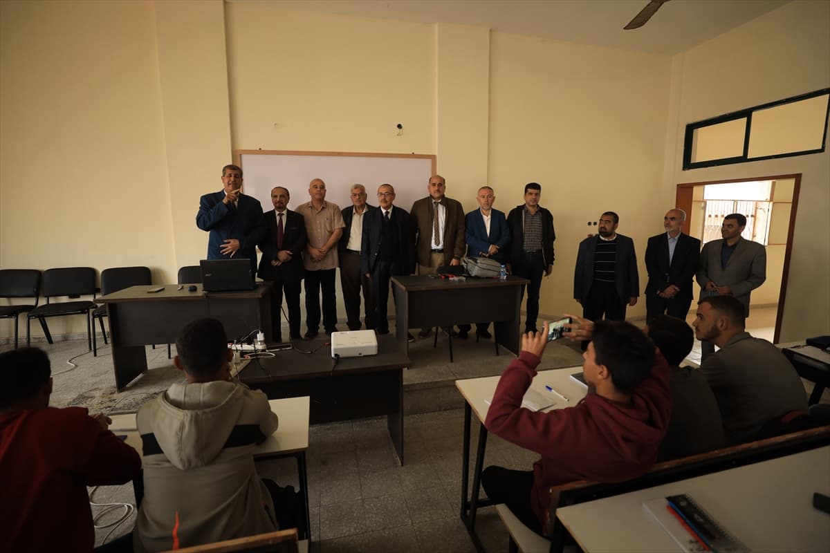 Gazze İslam Üniversitesi'nde yüz yüze öğretim başladı
