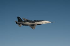 YFQ-44A tek uçuşta iki farklı otonomi yazılımıyla test edildi