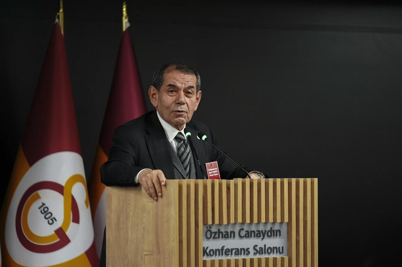 Galatasaray Başkanı Dursun Özbek’ten derbi hakemi atamasına sert tepki: "Sinir uçlarımızla oynuyorlar!"