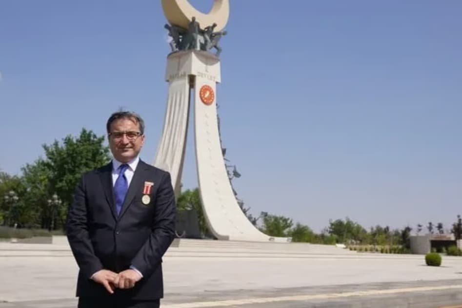  Kalbinde ve akciğerinde iki kurşunla yaşıyor